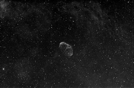 NGC6888, 2015-7-3, 25x300sec, APO100Q, H-alpha 7nm, QHY8.jpg